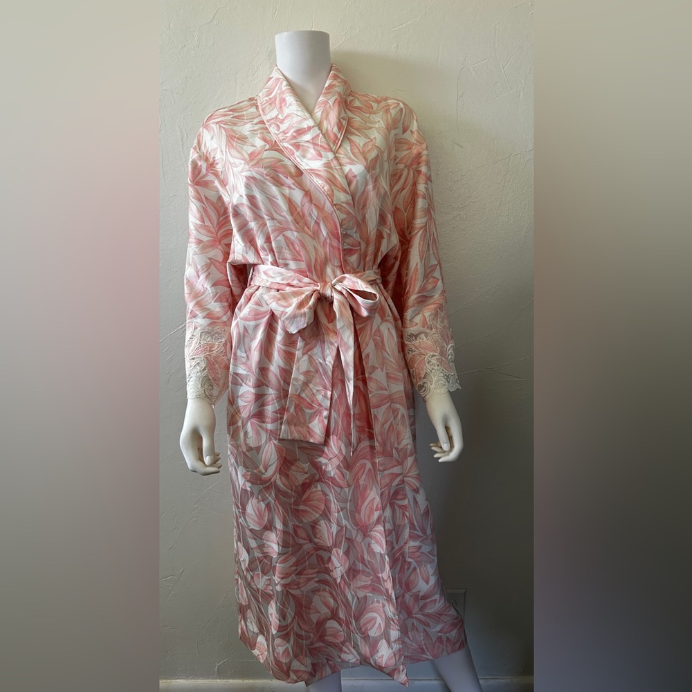 Vintage NATORI Nieman Marcus Silky Robe Pink Floral Lace Accents Size Medium